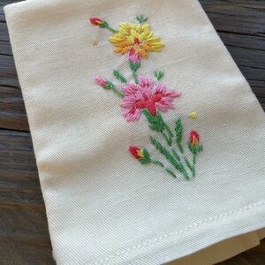 Floral Embroidered Cream Napkin